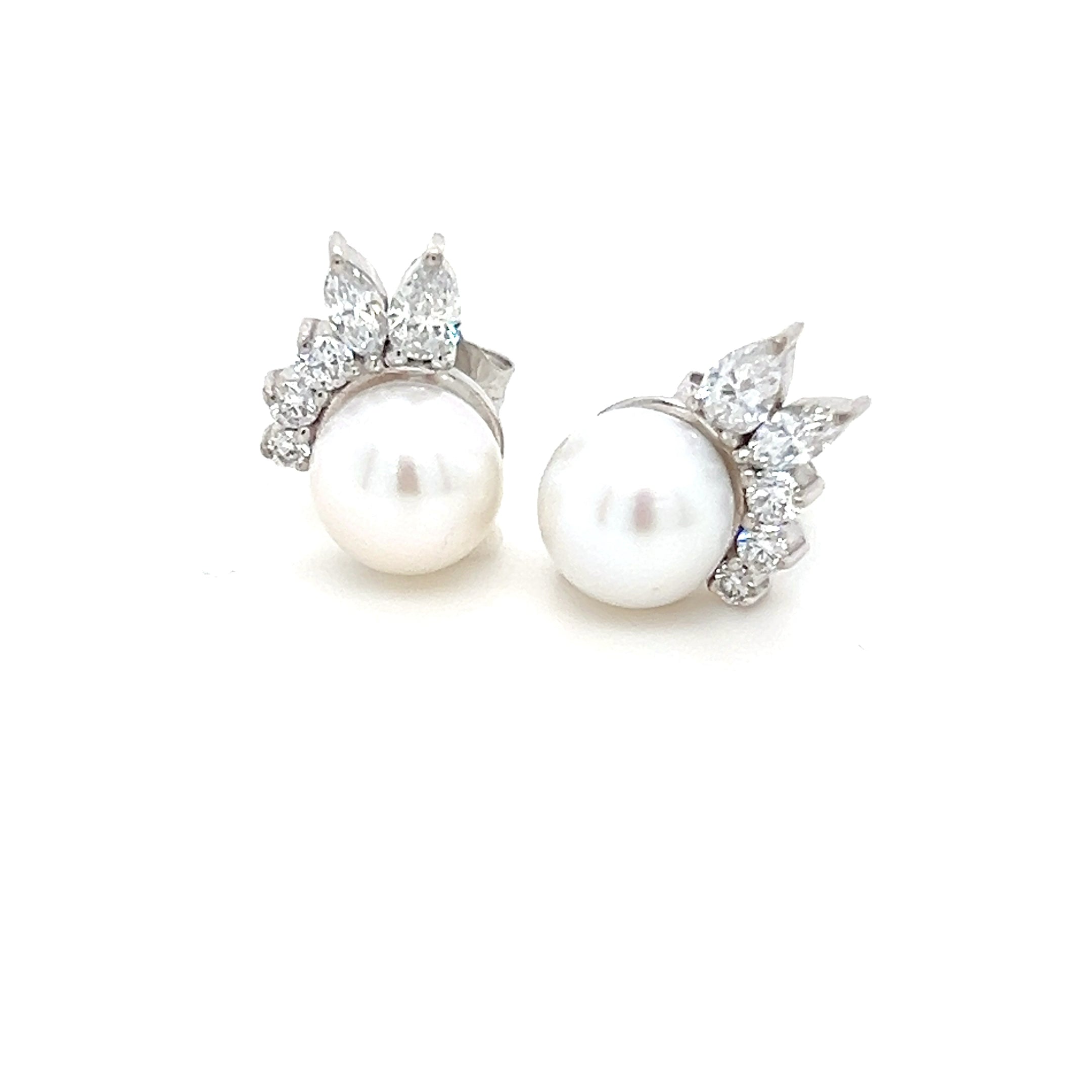 Earring Natural Pearl and Natural Daimonds