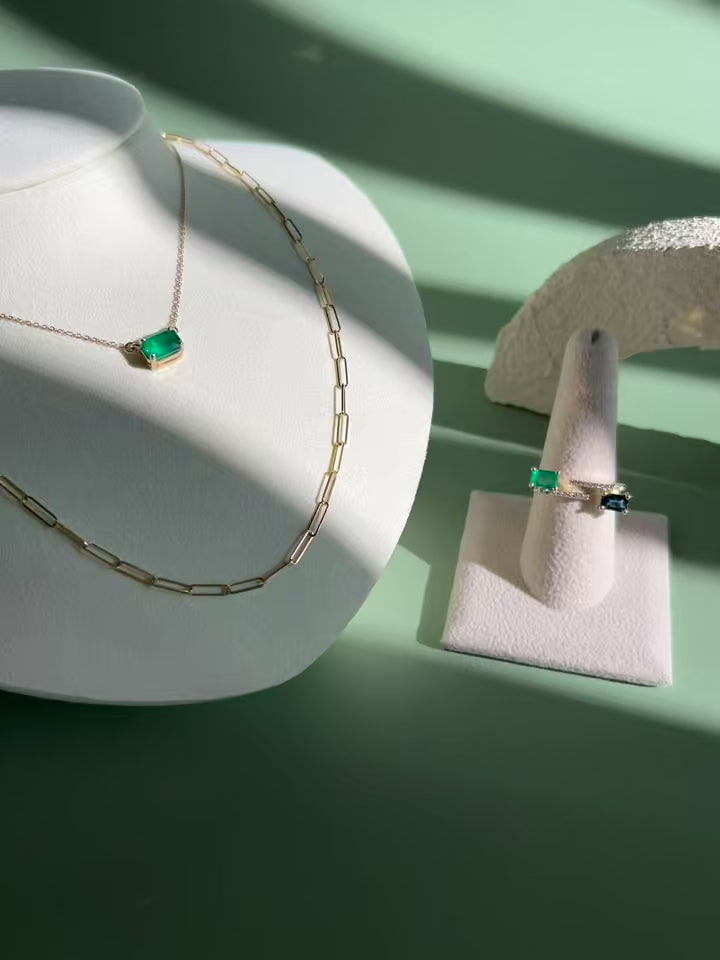 18k Natural Emerald Necklace
