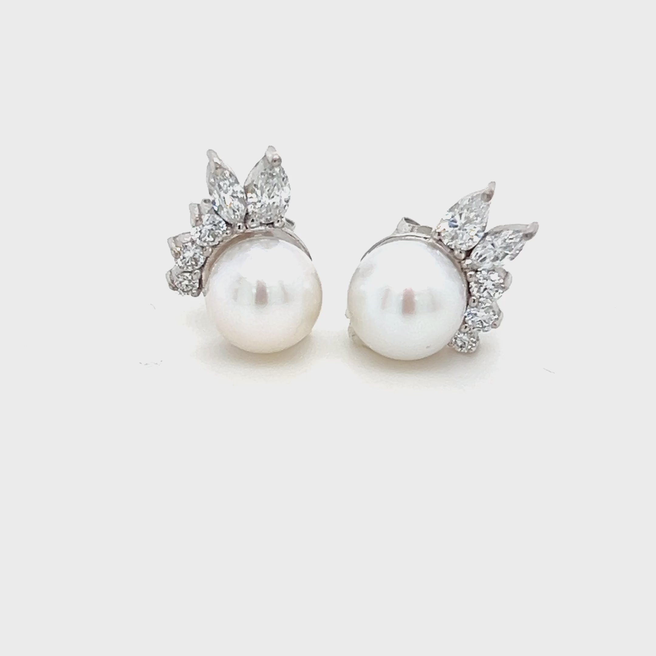 Earring Natural Pearl and Natural Daimonds